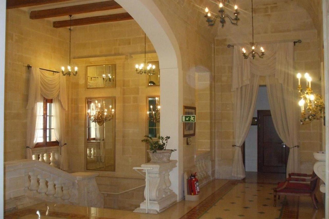 מלון סליאמה Ax Palazzo Capua מראה חיצוני תמונה